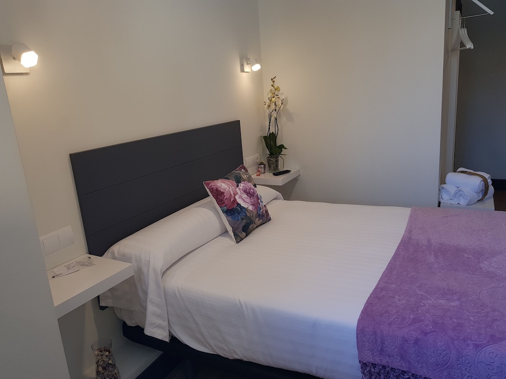 Basic Double Room
