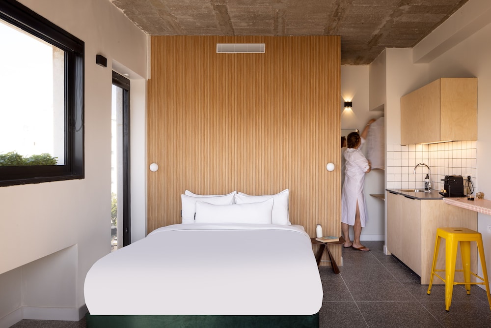 Suite with Terrace - Photo 14