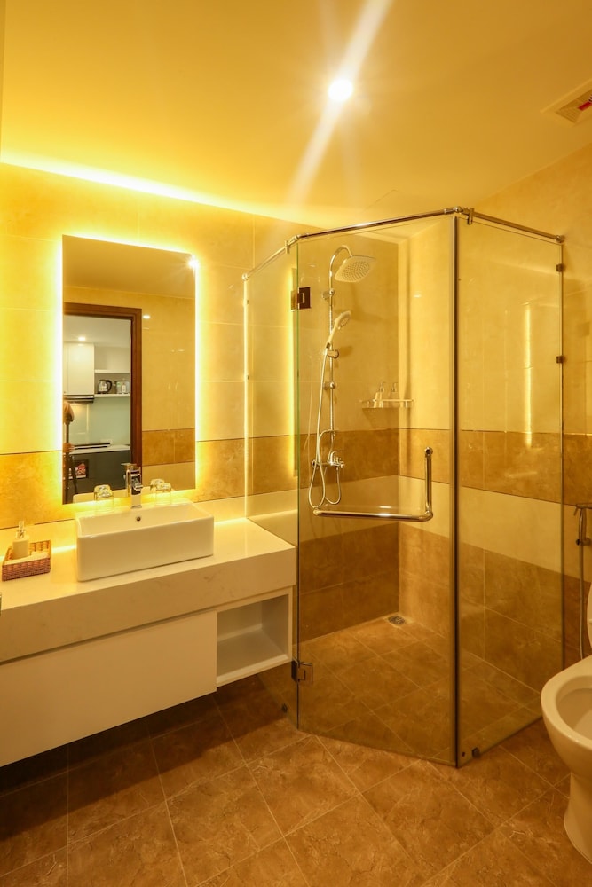 City Apartment, 2 Bedrooms - Photo 4