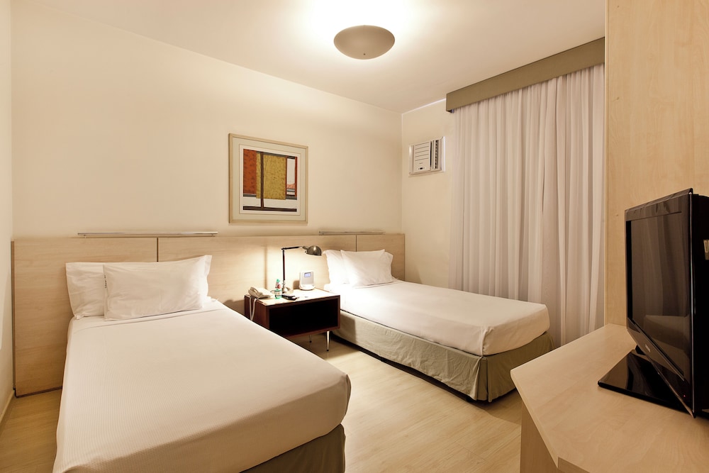 Executive Room, 2 Twin Beds, City View photo 1