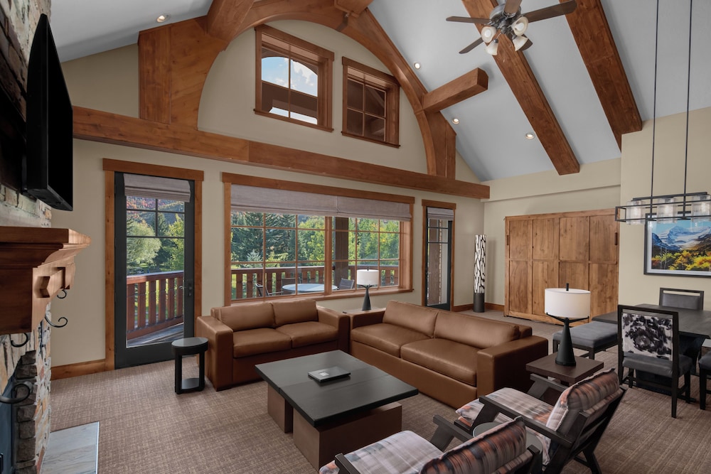 Suite, 2 Bedrooms, Balcony, Golf View
