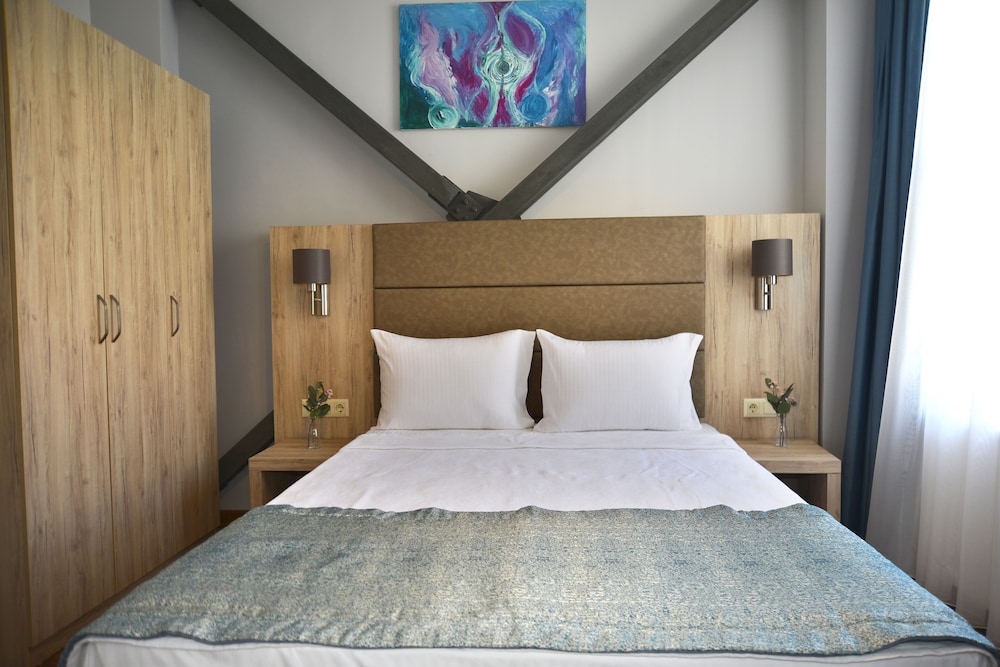 Deluxe Double Room, Balcony photo 2