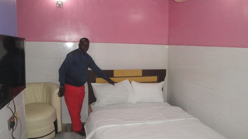 Basic Single Room photo 1