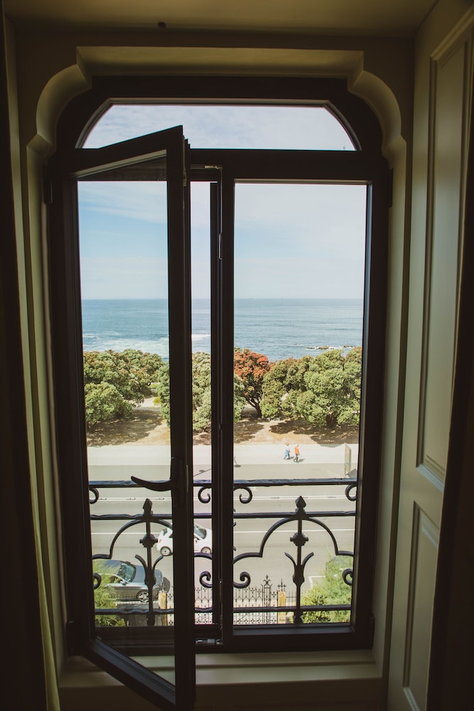Manor House Ocean Front Suite