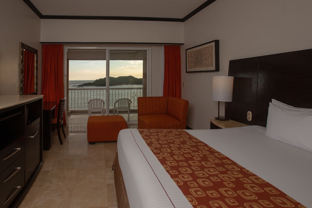 Deluxe Room, Balcony, Sea View - Photo 5