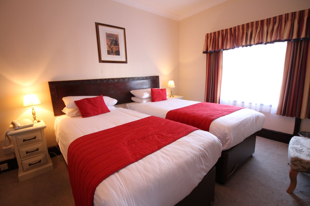 Double or Twin Room, Ensuite - Photo 4