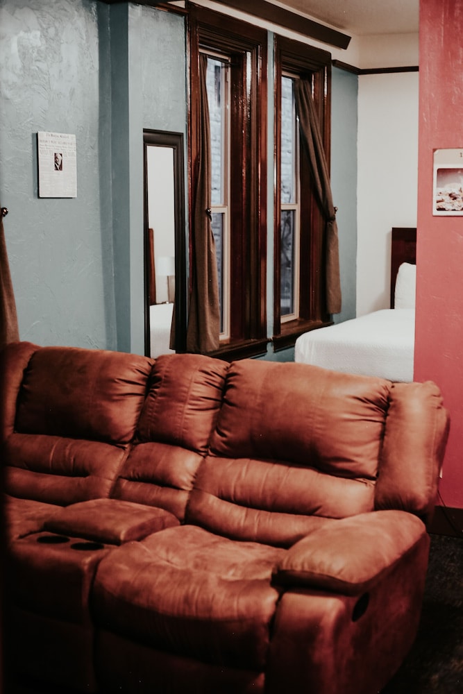 Basic Double Room photo 2