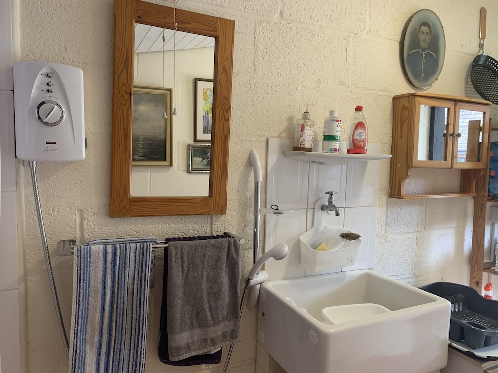 Standard Chalet, Ensuite - Photo 9