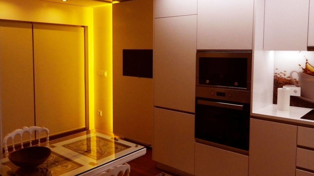 Design House, 2 Bedrooms, Lake View photo 3