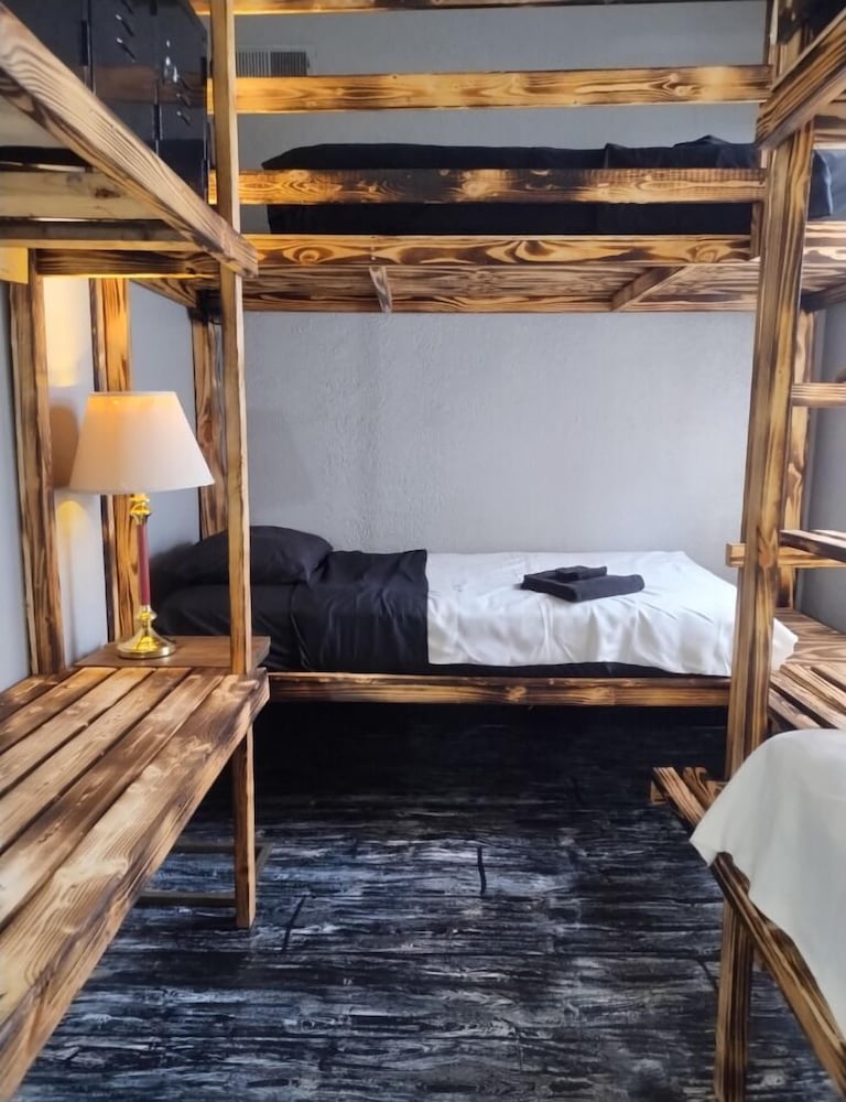 Basic Shared Dormitory #6 - Coed Dorm