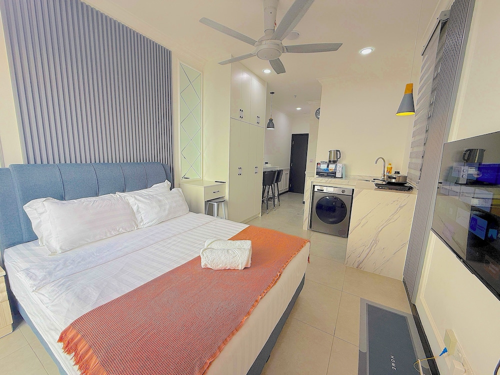 Romantic Apartment, 1 Bedroom, Non Smoking, Refrigerator & Microwave
