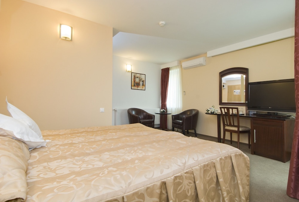 Executive Room, 1 King Bed photo 2