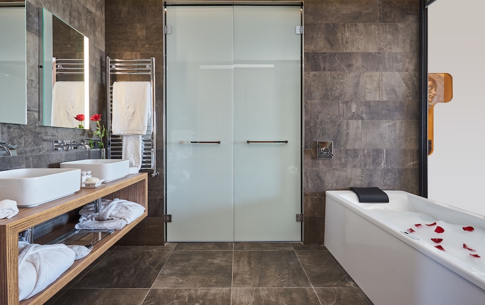 Junior Suite, Sea View - Photo 19