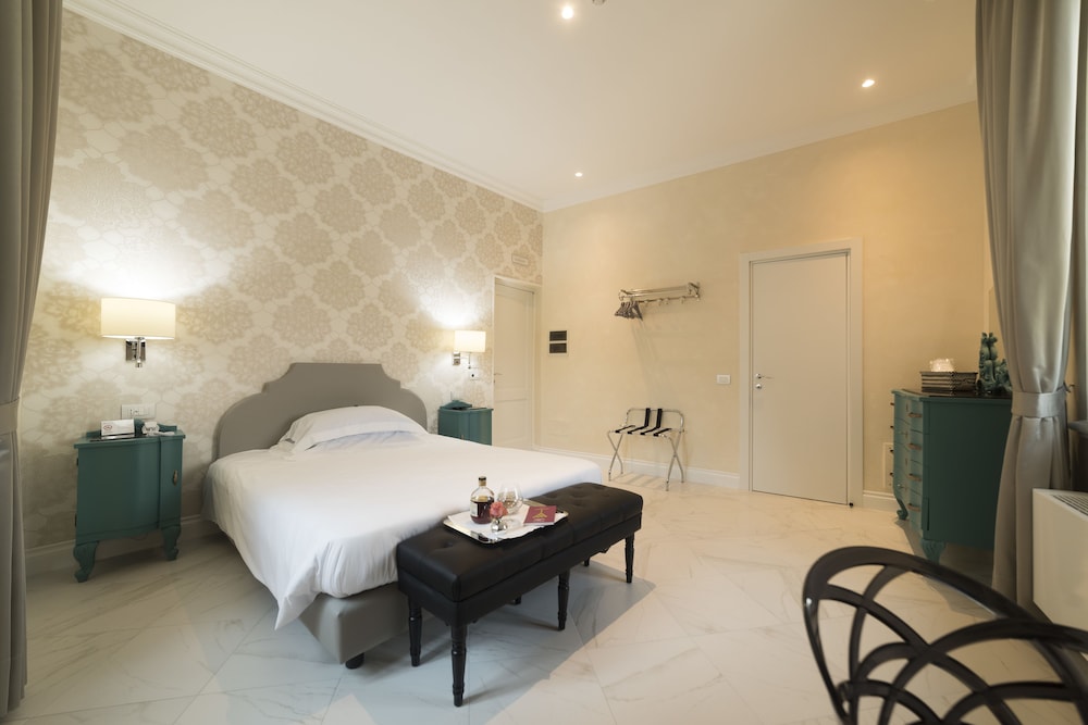 Classic Double Room photo 3