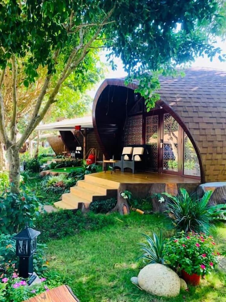 Double Bungalow With Garden & Pool View - Photo 1