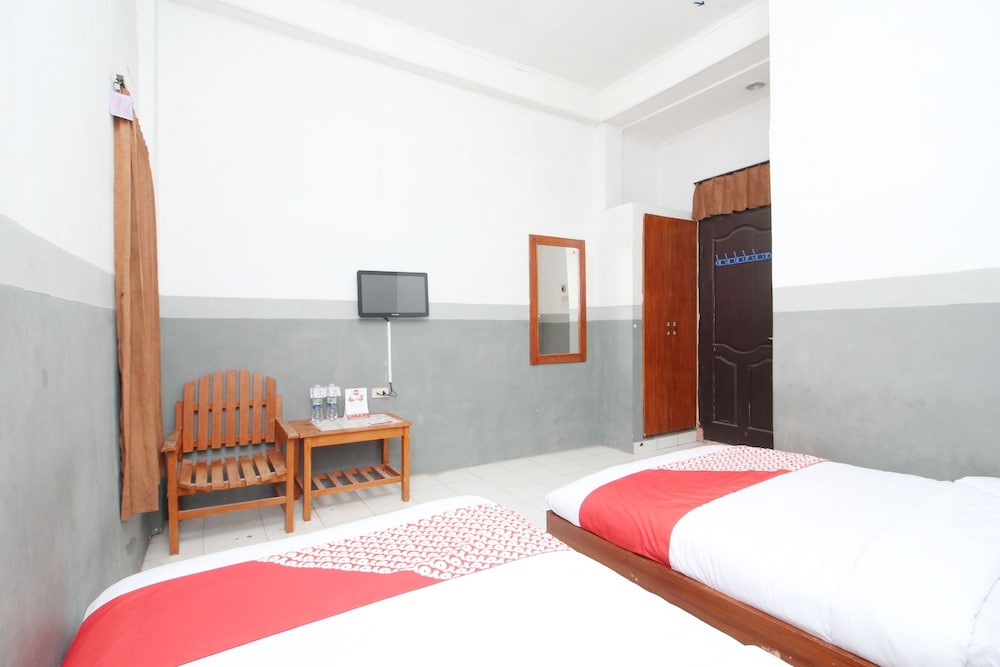 Standard Twin Room - Photo 3