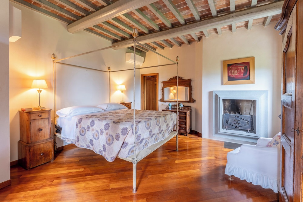 Panoramic Villa, Garden View