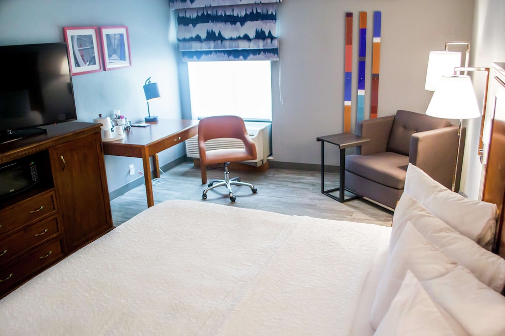 Standard Room, 1 King Bed photo 1