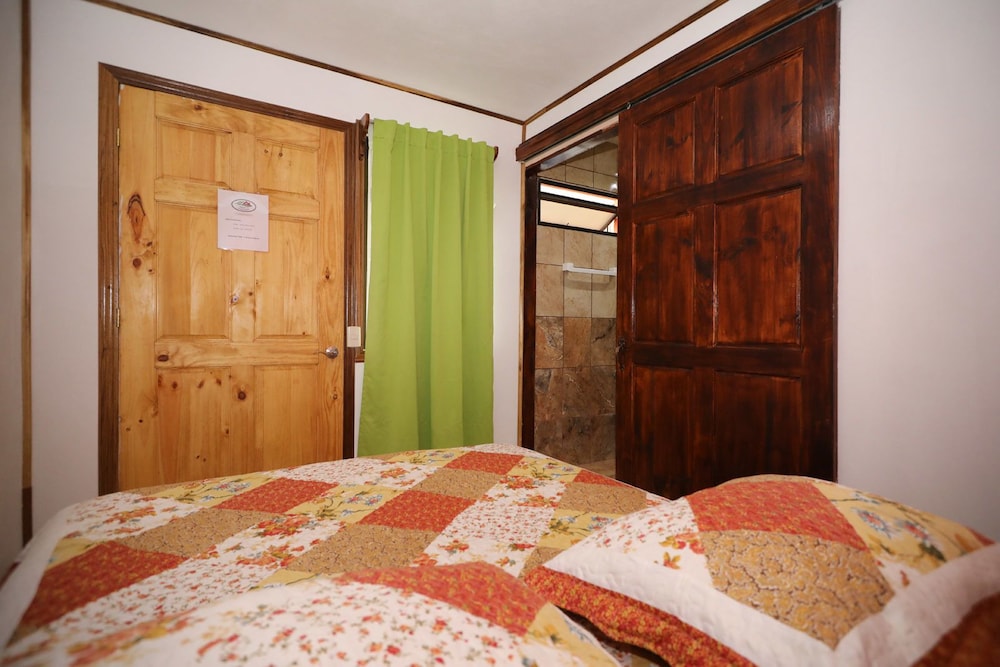 Economy Double Room photo 3