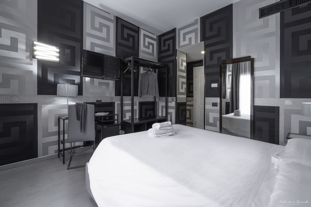 Double or Twin Room photo 2