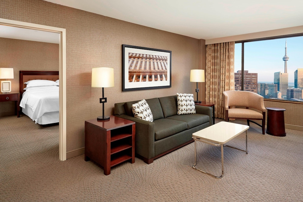 Club Suite, 1 Bedroom - Photo 3