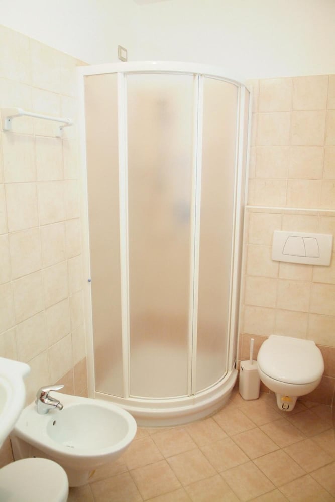 Standard Apartment, 1 Bedroom, Ground Floor photo 2