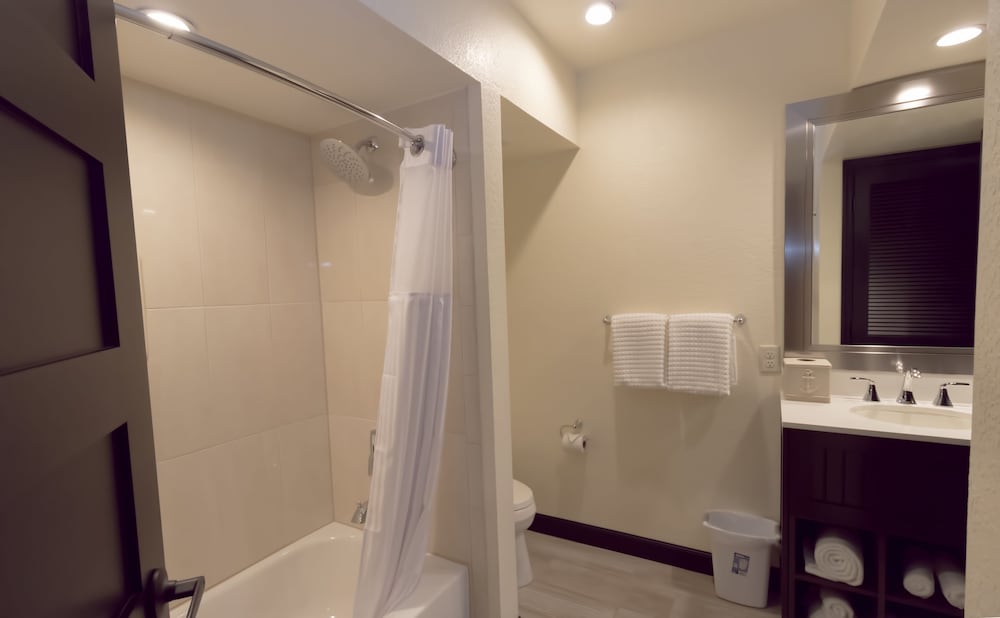Luxury Suite, 2 Bedrooms - Photo 6