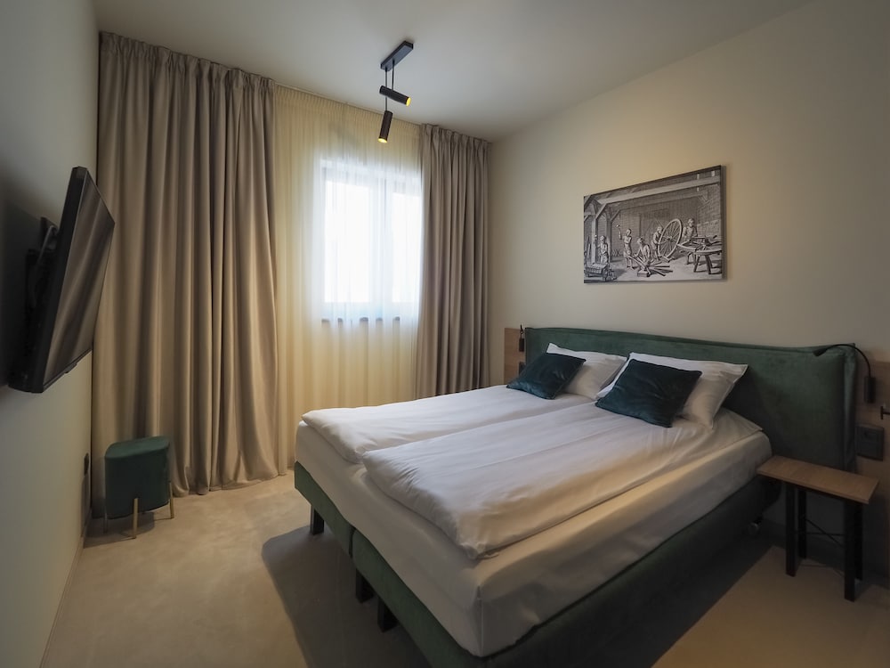 Family Apartment, 1 Bedroom photo 2