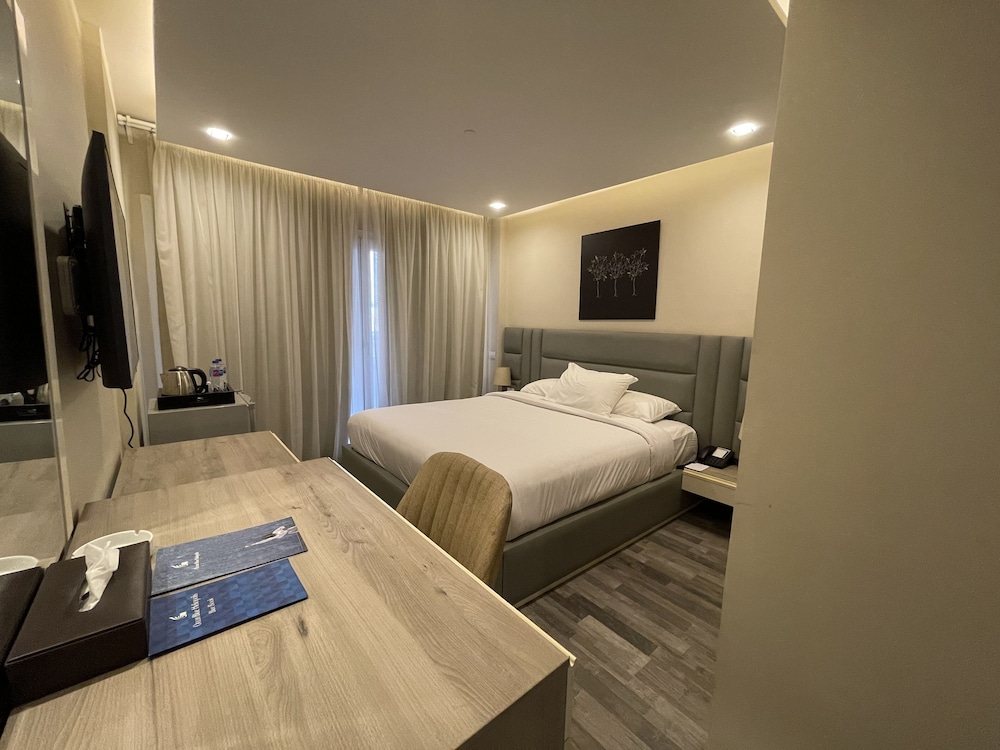 Standard Studio King Apartment