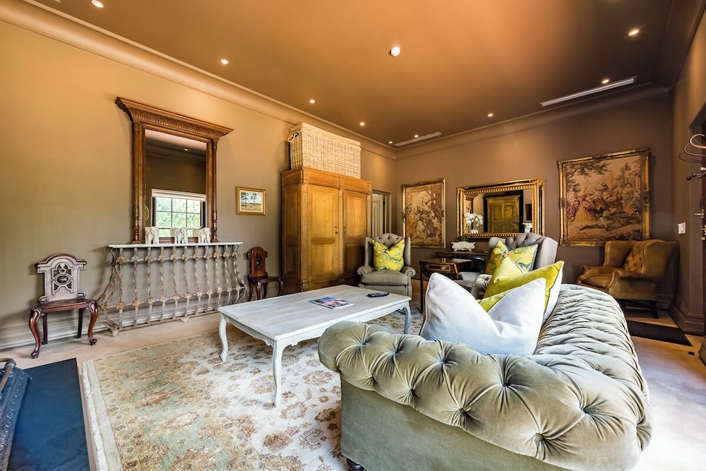 Executive Suite, 1 Queen Bed photo 2