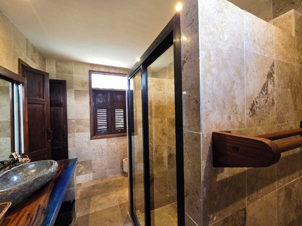 V9 Family Villa - Photo 9