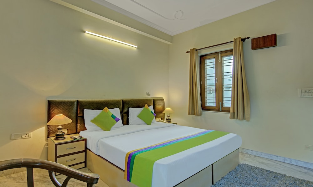 Deluxe Room - For Indian National Only photo 1