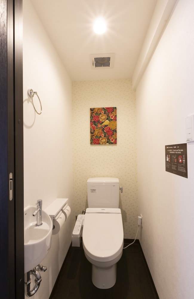 Twin Room - Photo 5
