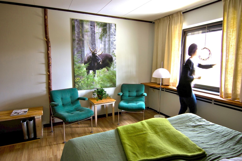 Basic Double or Twin Room - Photo 7