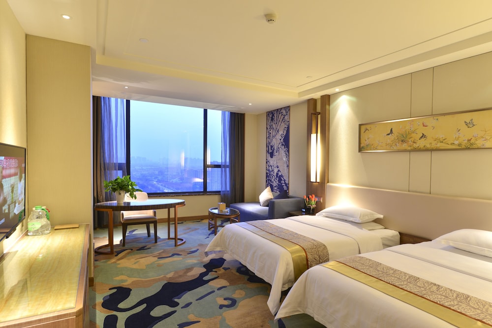 Suite, 2 Double Beds, Smoking photo 2