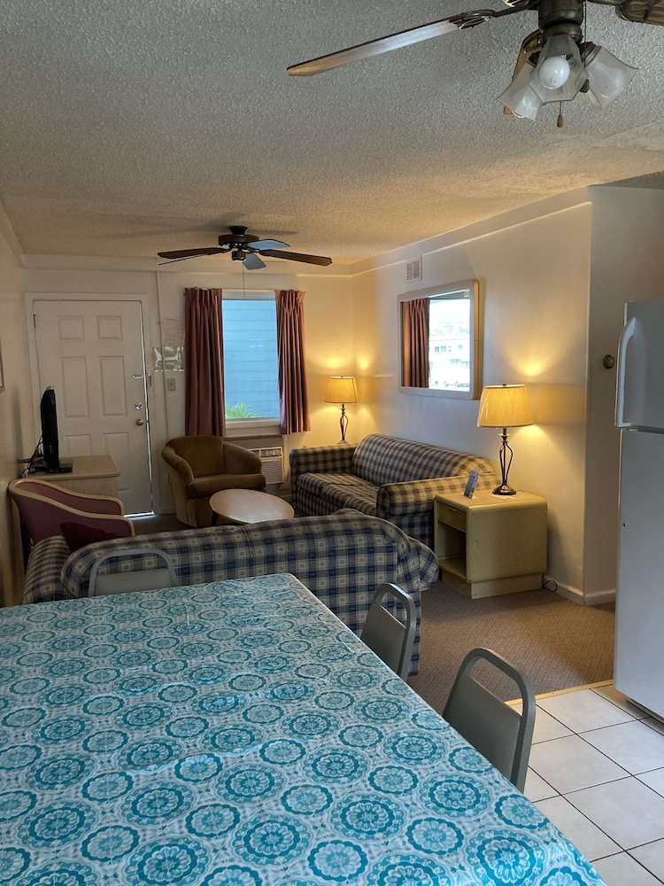 Deluxe Suite photo 2