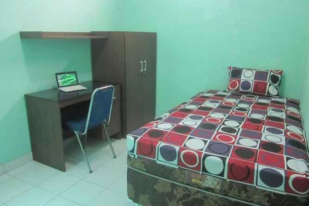 Economy Room photo 1