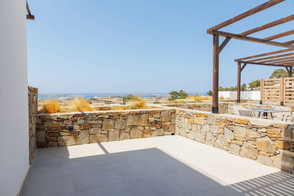 Family Room, Sea View - Photo 3