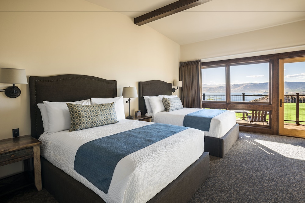 Double Room, 2 Queen Beds