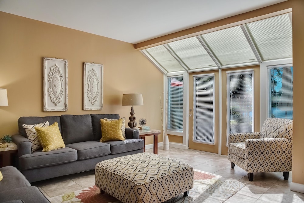 Townhome, 1 King Bed With Sofa Bed (Beachwalk Villa 5154), photo 6