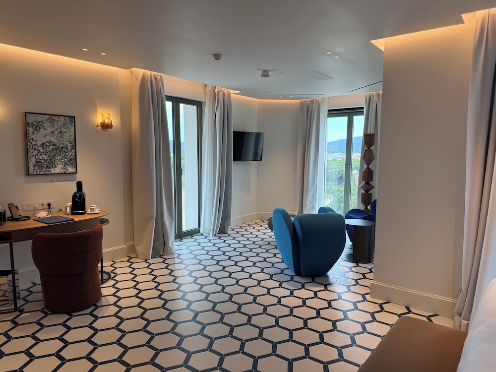 Deluxe Suite, Sea View