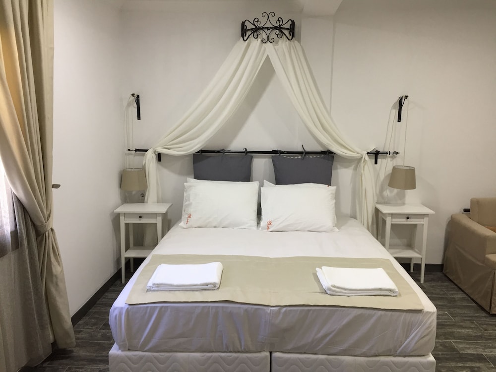 Standard Room, 1 Bedroom, Private Bathroom, City View