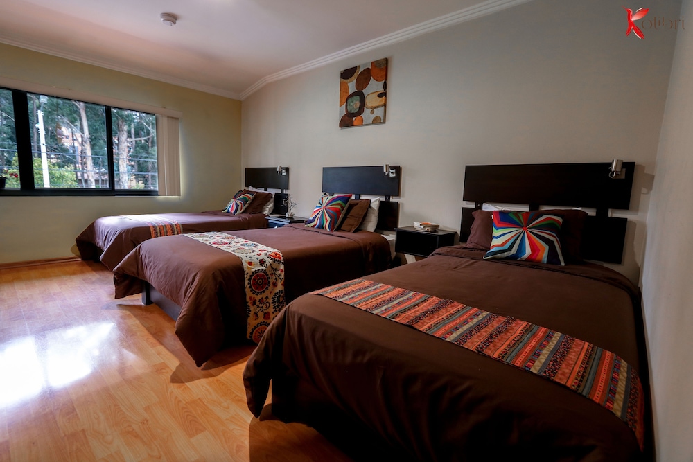 Elite Triple Room, Private Bathroom, River View photo 2