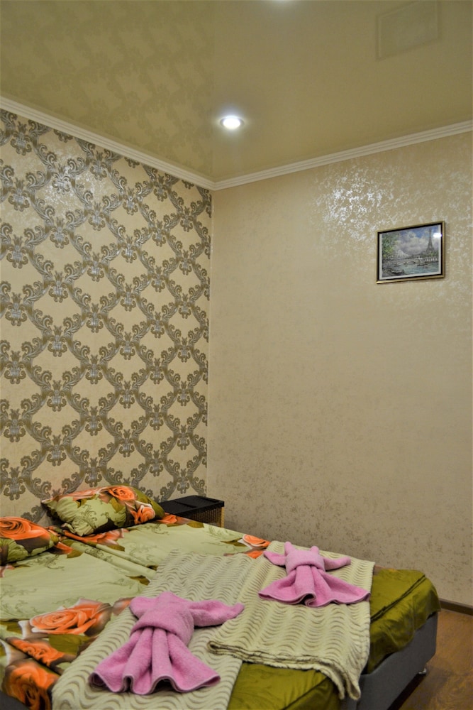 Economy Double Or Twin Room, No Windows photo 2