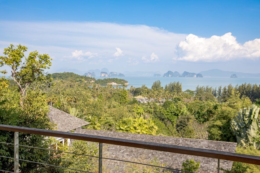 SEAVIEW JACUZZI VILLA-YAT PETCH - Photo 8