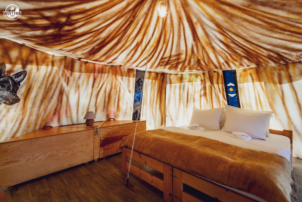 Indian Tipi photo 2
