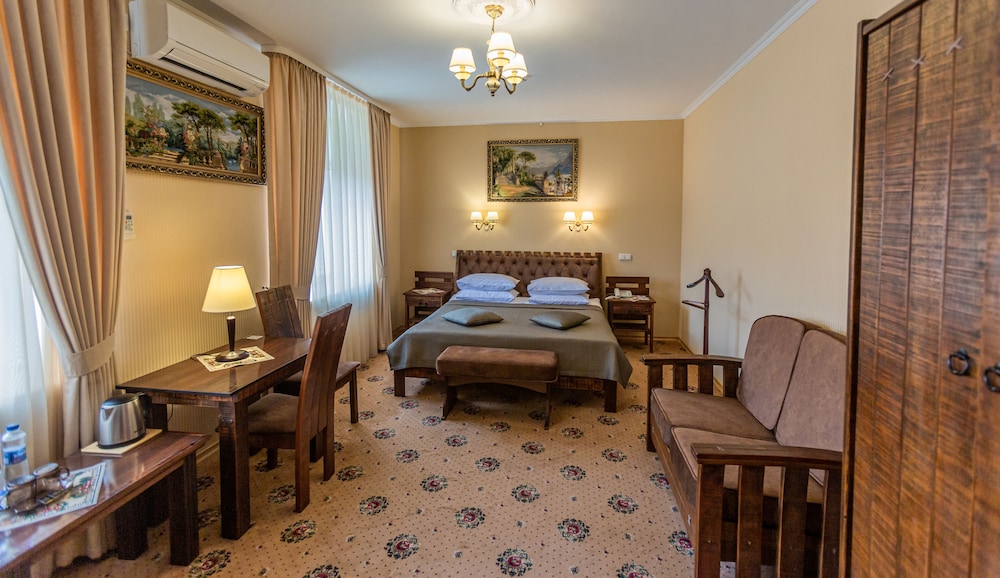 Deluxe Double Room photo 2