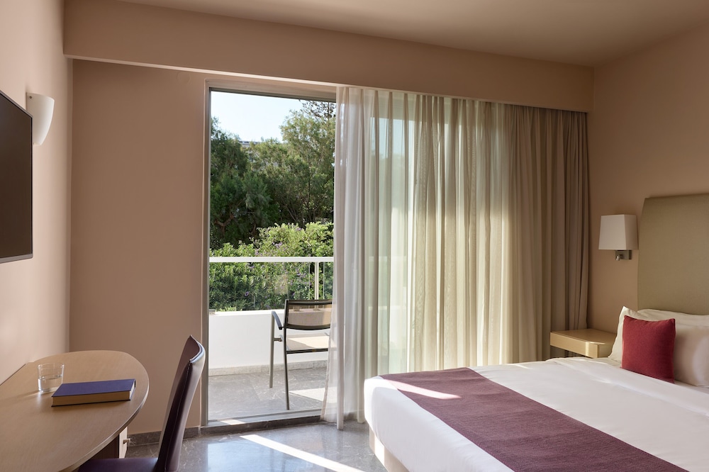Double Room Inland View for 3 - Photo 7