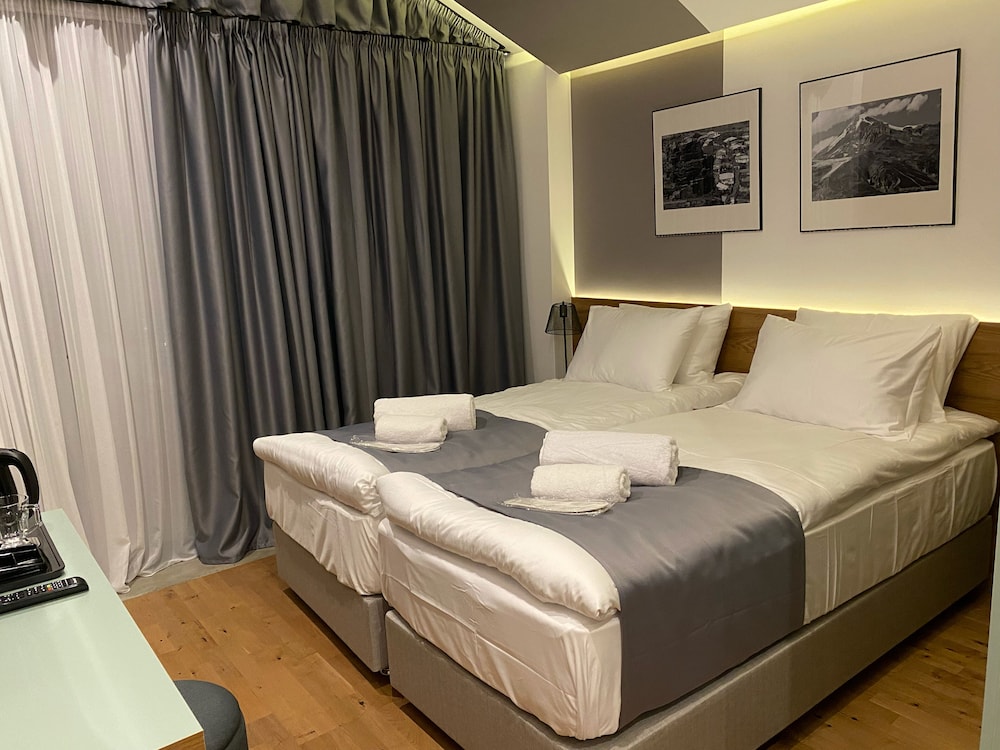 Standard Room, Mountain View photo 3