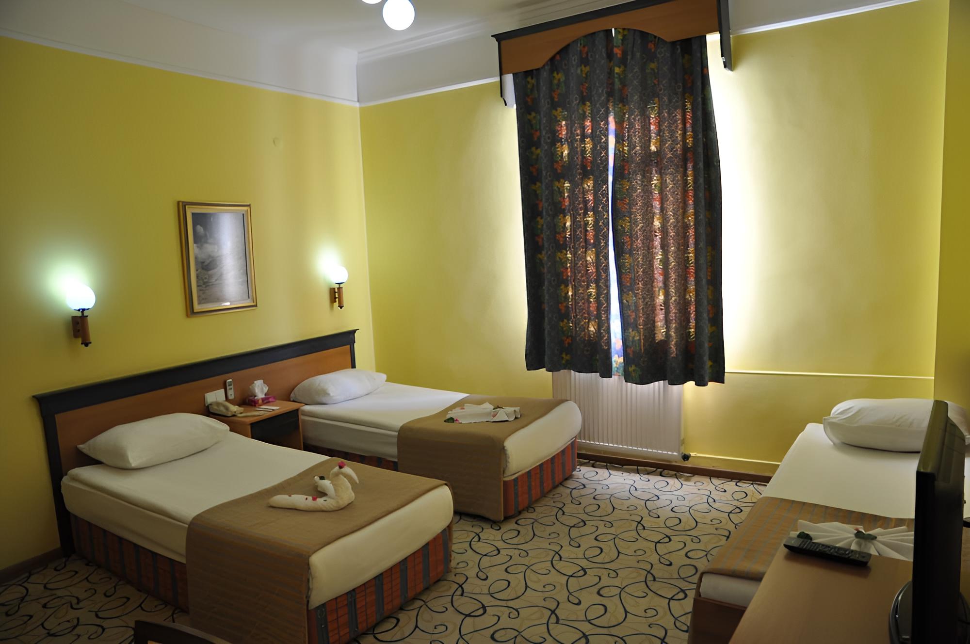 Triple Room photo 2